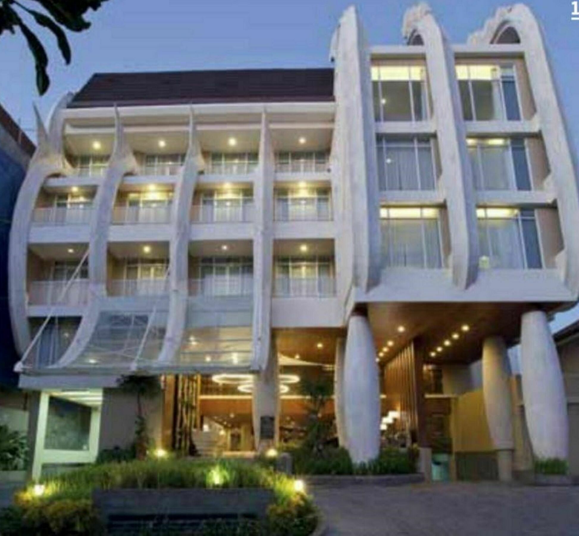 Bedrock Hotel Kuta Kuta  Exterior photo